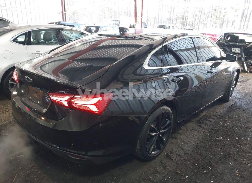 Photo 4 of 2021 Chevrolet Malibu FWD LT (VIN 1G1ZD5ST2MF004854)