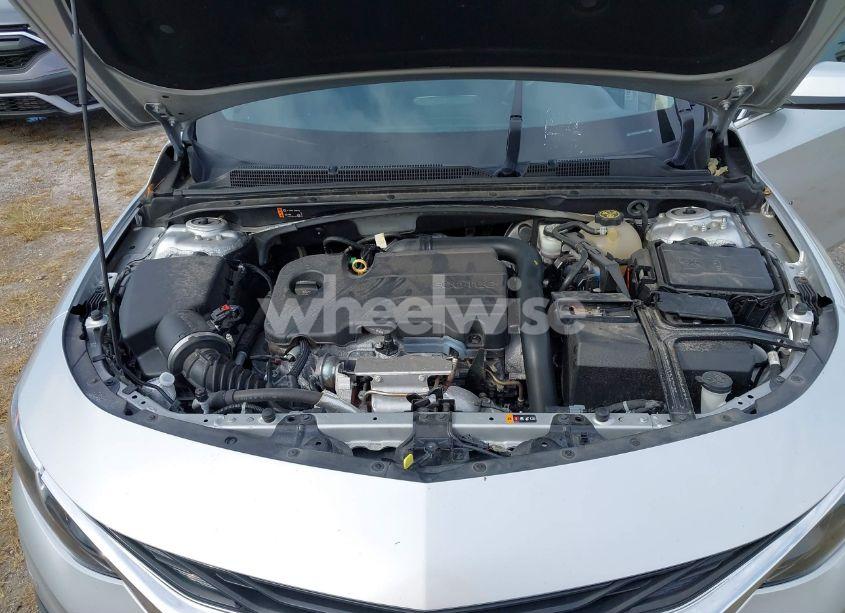 Photo 10 of 2021 Chevrolet Malibu FWD LT (VIN 1G1ZD5ST2MF006488)