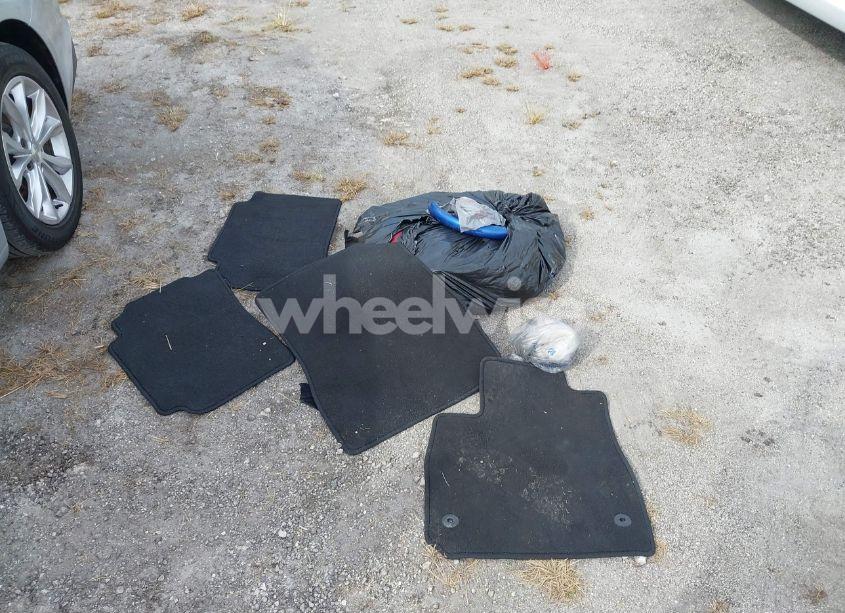 Photo 12 of 2021 Chevrolet Malibu FWD LT (VIN 1G1ZD5ST2MF006488)