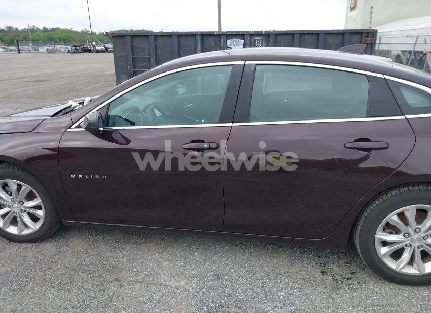 Photo 13 of 2021 Chevrolet Malibu FWD LT (VIN 1G1ZD5ST2MF007480)
