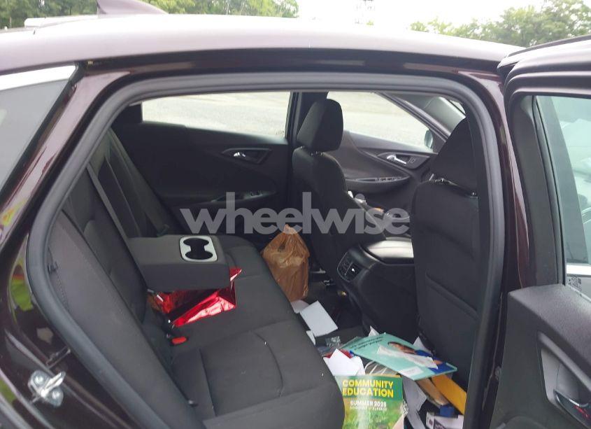 Photo 8 of 2021 Chevrolet Malibu FWD LT (VIN 1G1ZD5ST2MF007480)