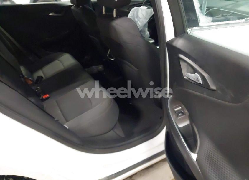 Photo 8 of 2021 Chevrolet Malibu FWD LT (VIN 1G1ZD5ST2MF043377)