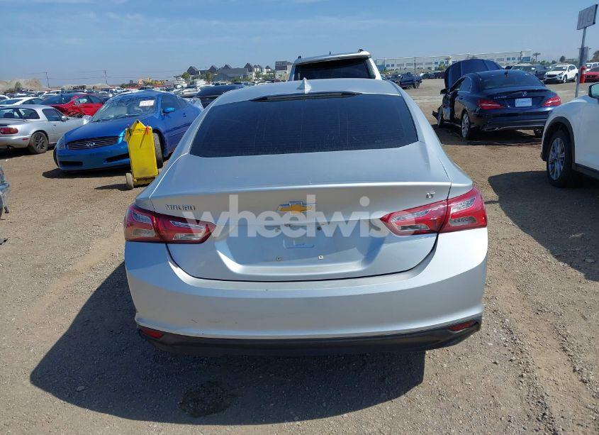 Photo 16 of 2021 Chevrolet Malibu FWD LT (VIN 1G1ZD5ST2MF062429)