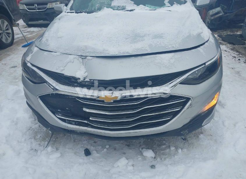 Photo 6 of 2021 Chevrolet Malibu FWD LT (VIN 1G1ZD5ST2MF073656)