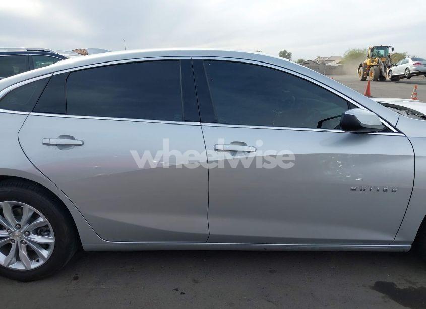 Photo 14 of 2022 Chevrolet Malibu FWD LT (VIN 1G1ZD5ST2NF110447)