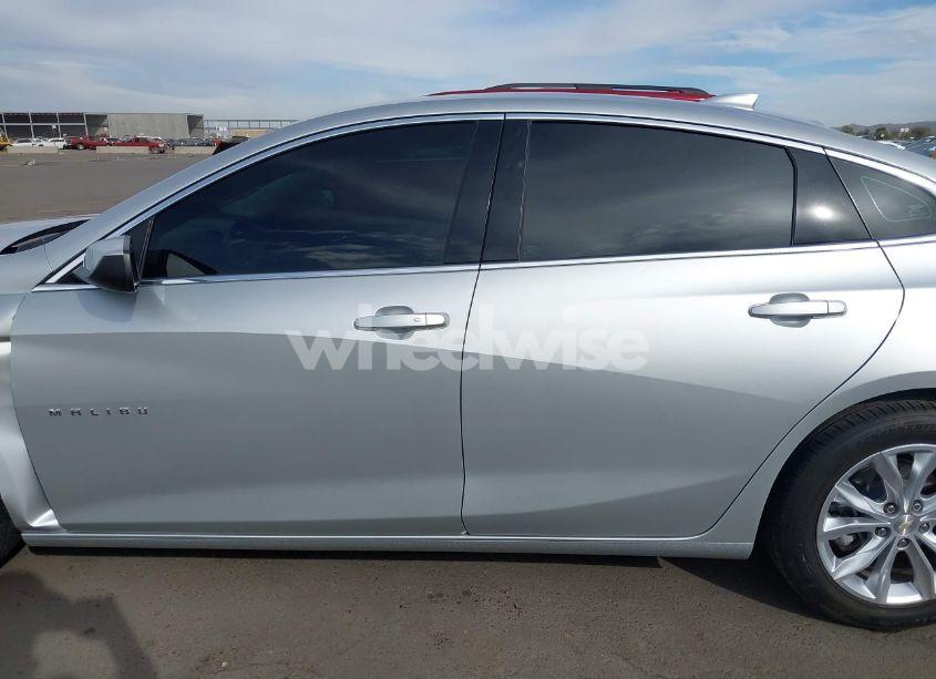 Photo 15 of 2022 Chevrolet Malibu FWD LT (VIN 1G1ZD5ST2NF110447)