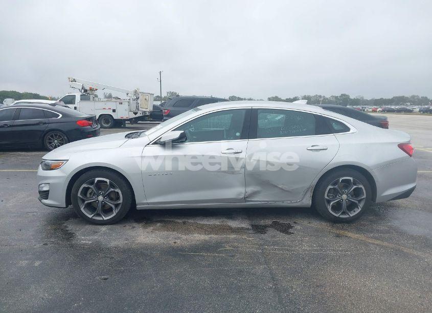 Photo 14 of 2022 Chevrolet Malibu FWD LT (VIN 1G1ZD5ST2NF110755)