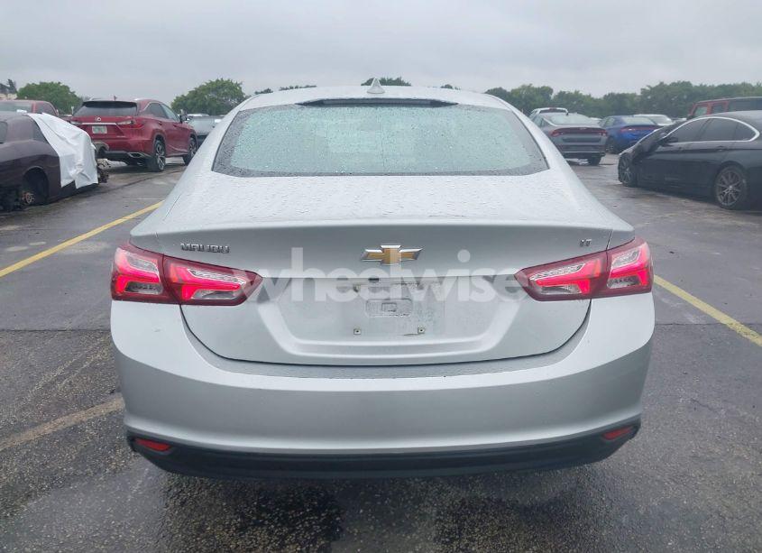 Photo 16 of 2022 Chevrolet Malibu FWD LT (VIN 1G1ZD5ST2NF110755)