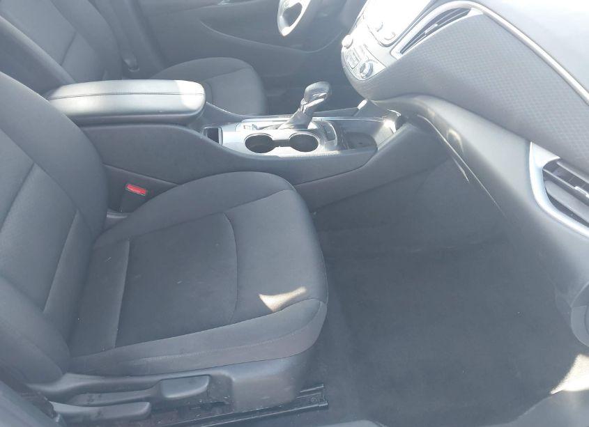 Photo 5 of 2022 Chevrolet Malibu FWD LT (VIN 1G1ZD5ST2NF128334)