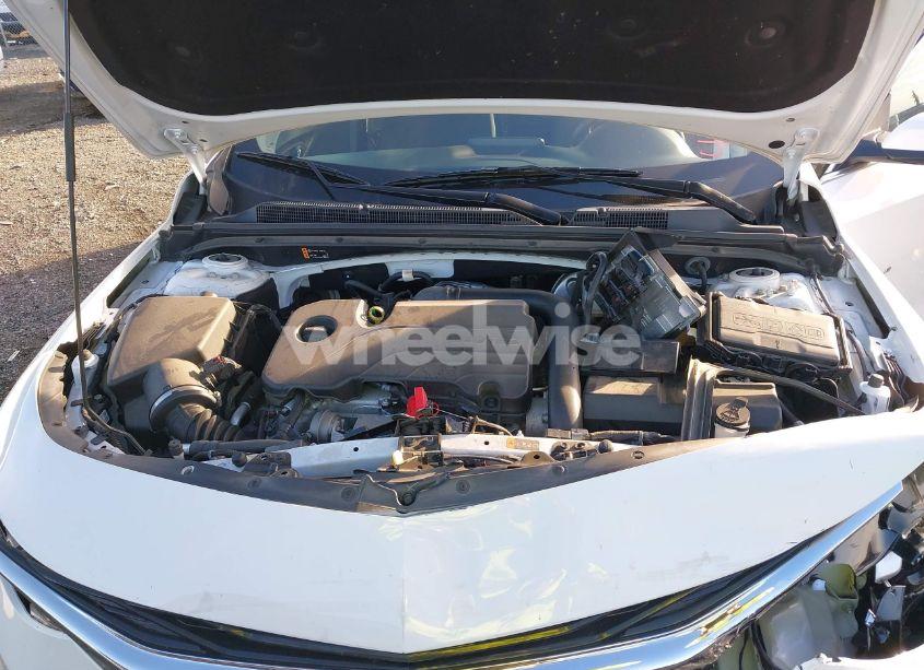 Photo 10 of 2022 Chevrolet Malibu FWD LT (VIN 1G1ZD5ST2NF132478)