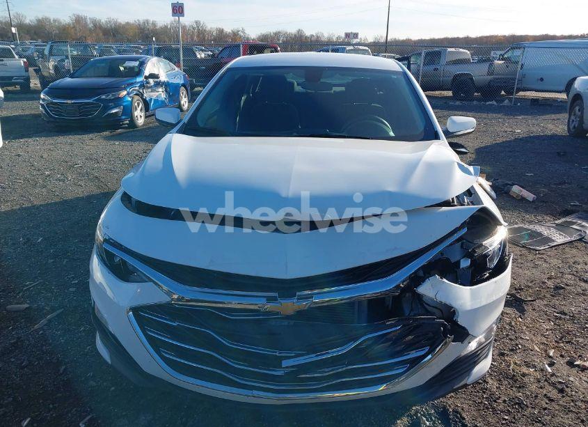 Photo 12 of 2022 Chevrolet Malibu FWD LT (VIN 1G1ZD5ST2NF132478)