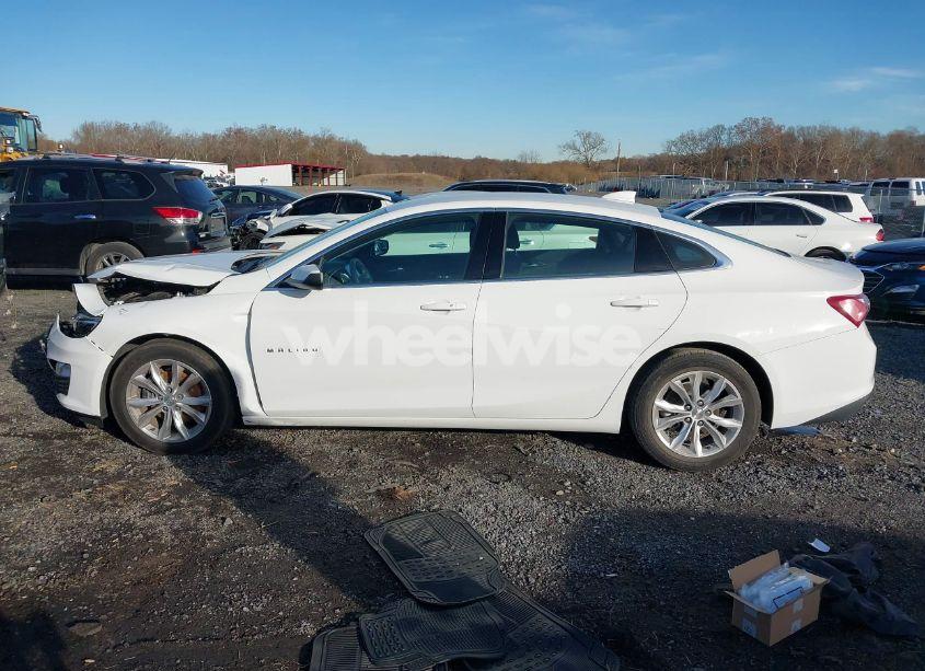 Photo 14 of 2022 Chevrolet Malibu FWD LT (VIN 1G1ZD5ST2NF132478)