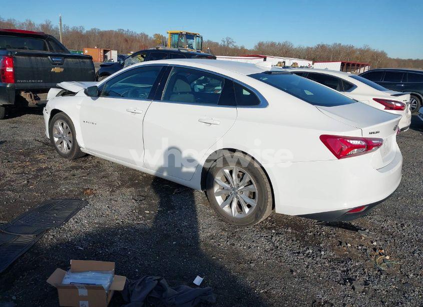 Photo 3 of 2022 Chevrolet Malibu FWD LT (VIN 1G1ZD5ST2NF132478)