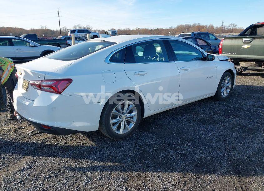 Photo 4 of 2022 Chevrolet Malibu FWD LT (VIN 1G1ZD5ST2NF132478)