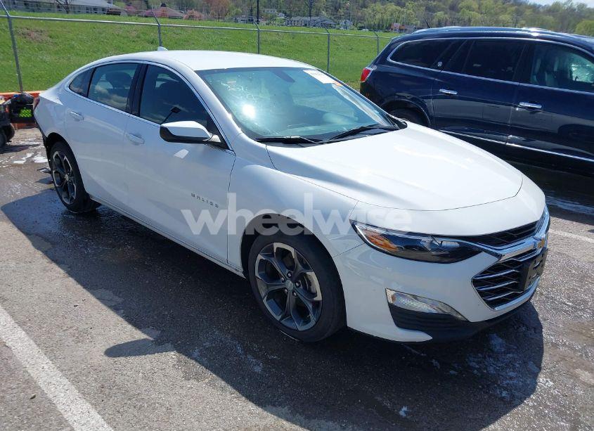 2022 Chevrolet Malibu FWD LT (VIN 1G1ZD5ST2NF144985) main photo