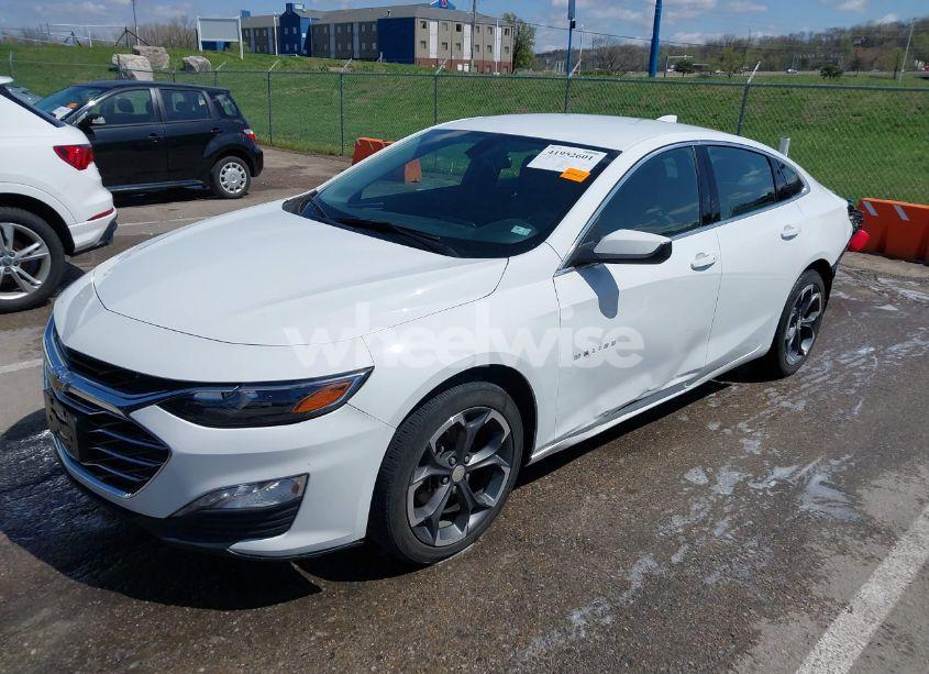Photo 2 of 2022 Chevrolet Malibu FWD LT (VIN 1G1ZD5ST2NF144985)