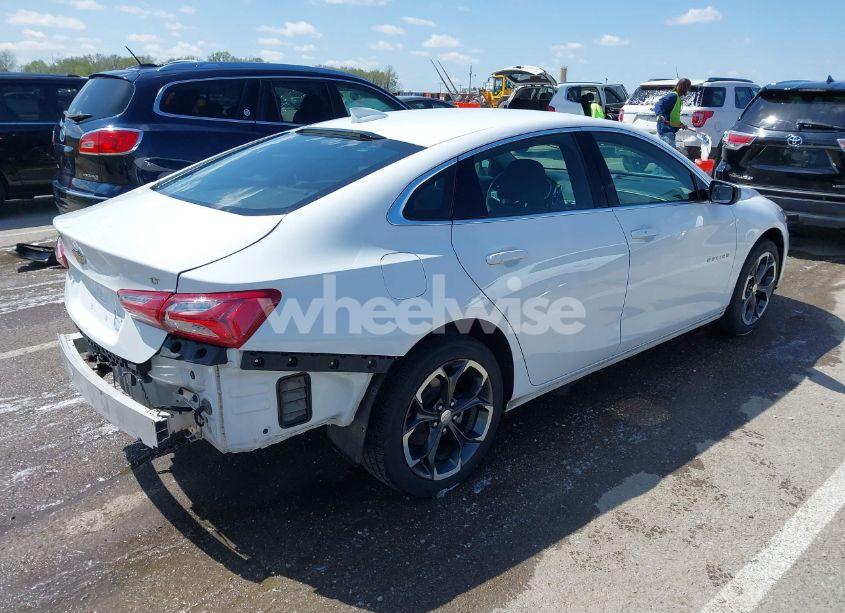 Photo 4 of 2022 Chevrolet Malibu FWD LT (VIN 1G1ZD5ST2NF144985)