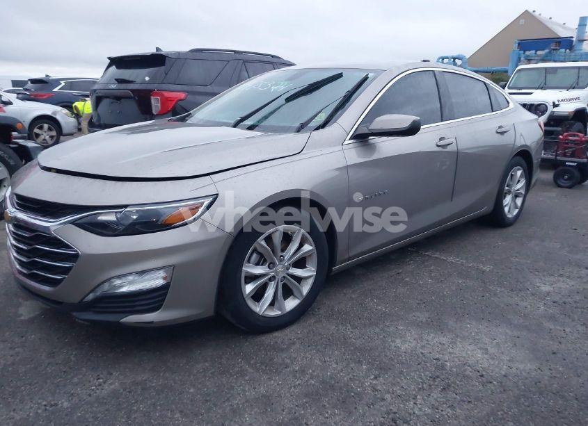 Photo 2 of 2022 Chevrolet Malibu FWD LT (VIN 1G1ZD5ST2NF152925)