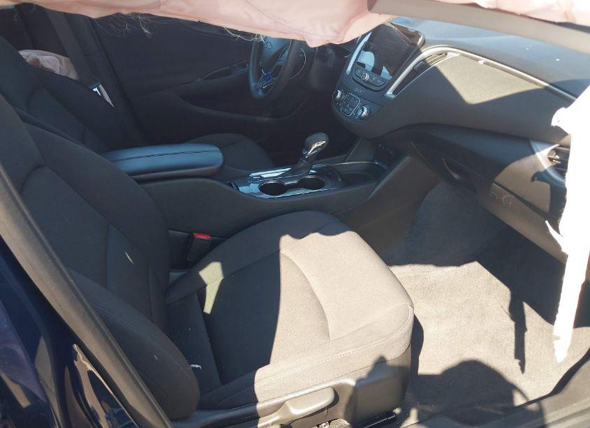 Photo 5 of 2022 Chevrolet Malibu FWD LT (VIN 1G1ZD5ST2NF161883)