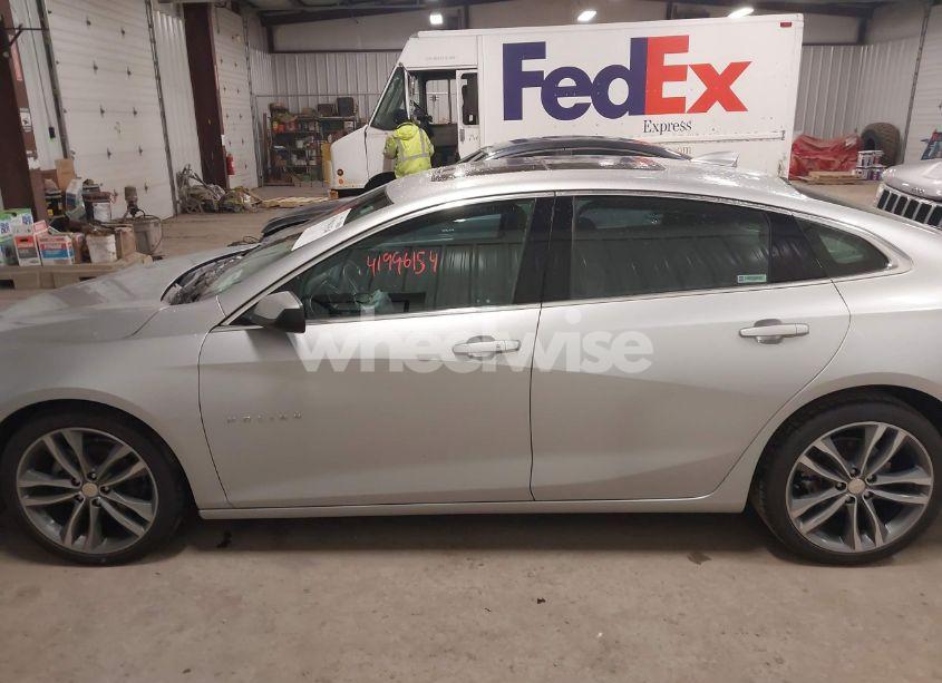 Photo 14 of 2022 Chevrolet Malibu FWD LT (VIN 1G1ZD5ST2NF162080)