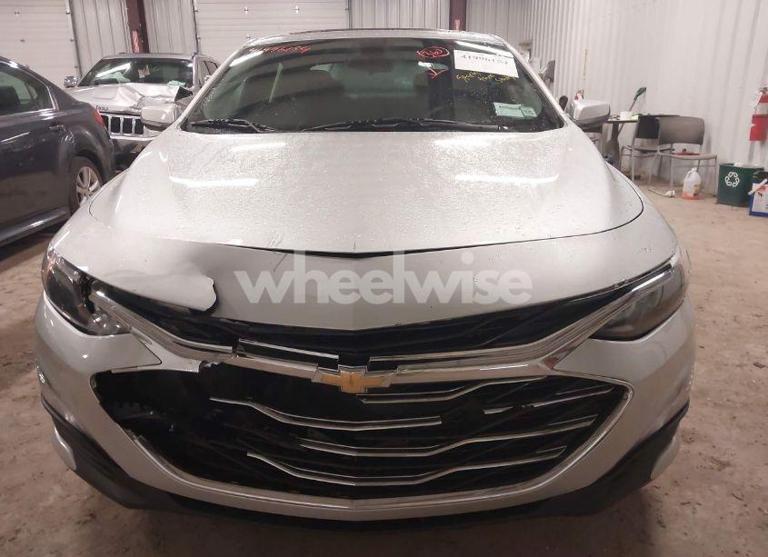 Photo 6 of 2022 Chevrolet Malibu FWD LT (VIN 1G1ZD5ST2NF162080)