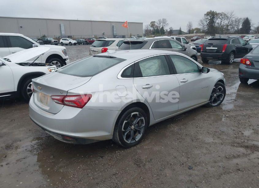 Photo 4 of 2022 Chevrolet Malibu FWD LT (VIN 1G1ZD5ST2NF174052)