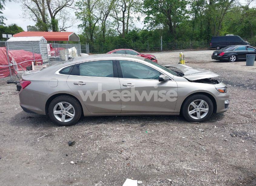 Photo 13 of 2022 Chevrolet Malibu FWD LT (VIN 1G1ZD5ST2NF184550)