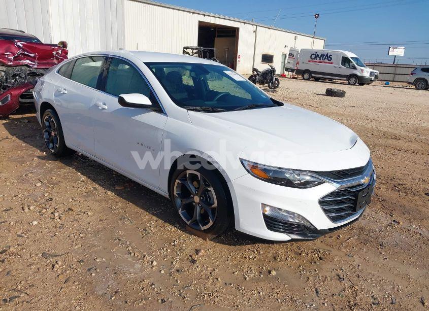 2022 Chevrolet Malibu FWD LT (VIN 1G1ZD5ST2NF197766) main photo