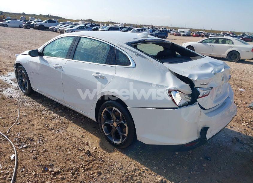 Photo 3 of 2022 Chevrolet Malibu FWD LT (VIN 1G1ZD5ST2NF197766)