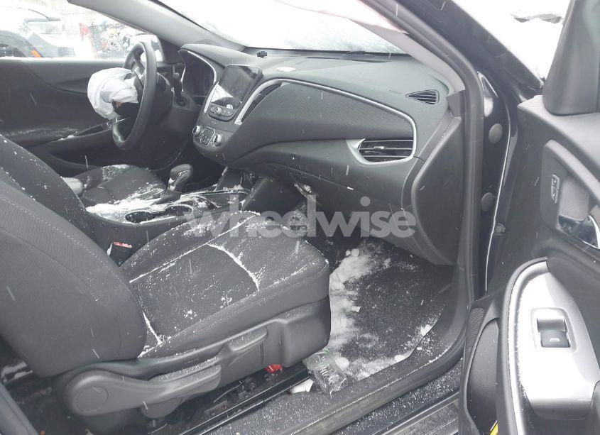 Photo 5 of 2023 Chevrolet Malibu FWD 1LT (VIN 1G1ZD5ST2PF121693)