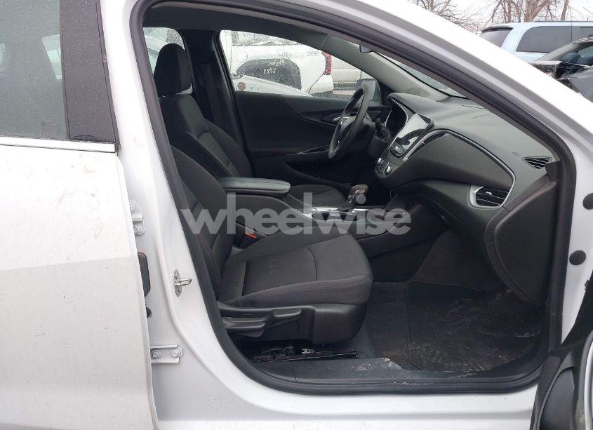 Photo 5 of 2023 Chevrolet Malibu FWD 1LT (VIN 1G1ZD5ST2PF179027)