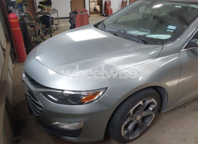 Photo 2 of 2023 Chevrolet Malibu FWD 1LT (VIN 1G1ZD5ST2PF182252)