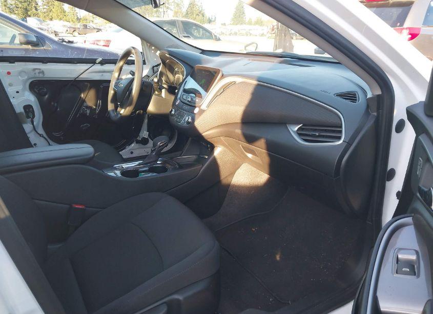 Photo 5 of 2023 Chevrolet Malibu FWD 1LT (VIN 1G1ZD5ST2PF225004)