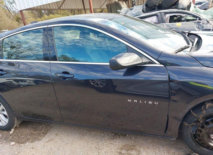 Photo 13 of 2023 Chevrolet Malibu FWD 1LT (VIN 1G1ZD5ST2PF241106)
