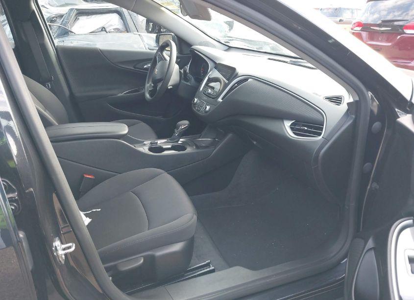 Photo 5 of 2023 Chevrolet Malibu FWD 1LT (VIN 1G1ZD5ST2PF241106)