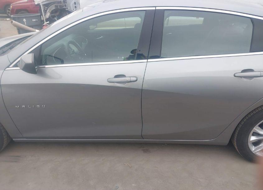 Photo 14 of 2024 Chevrolet Malibu FWD 1LT (VIN 1G1ZD5ST2RF106324)