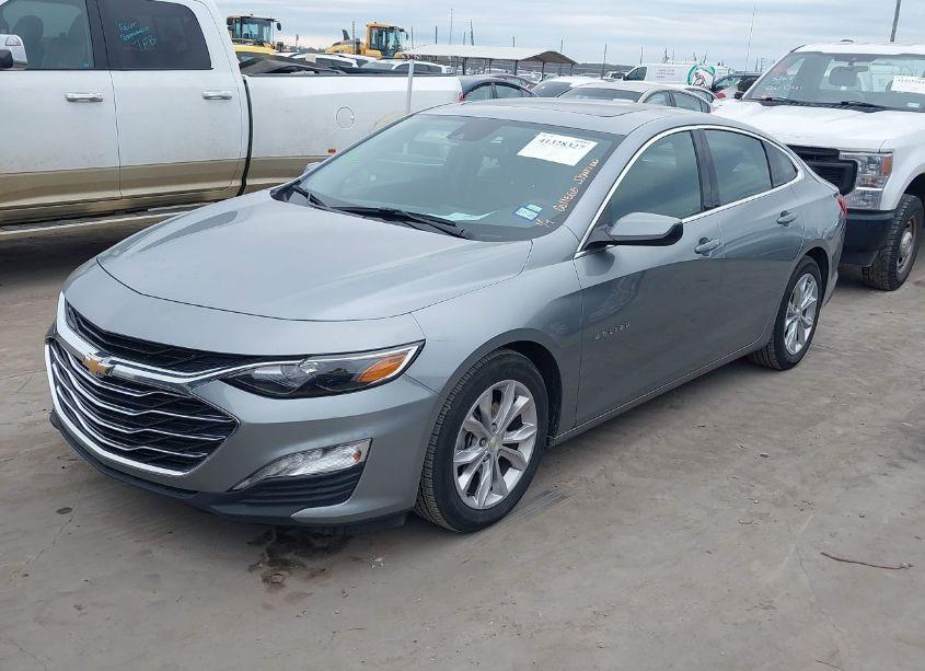 Photo 2 of 2024 Chevrolet Malibu FWD 1LT (VIN 1G1ZD5ST2RF106324)