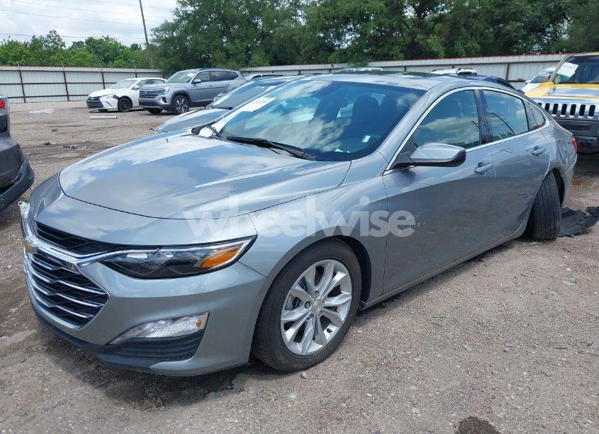 Photo 2 of 2024 Chevrolet Malibu FWD 1LT (VIN 1G1ZD5ST2RF122412)