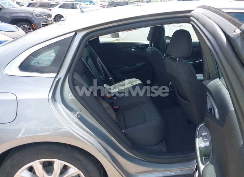 Photo 8 of 2024 Chevrolet Malibu FWD 1LT (VIN 1G1ZD5ST2RF122412)