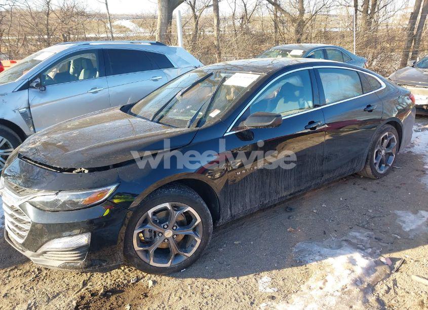 Photo 2 of 2024 Chevrolet Malibu FWD 1LT (VIN 1G1ZD5ST2RF129828)