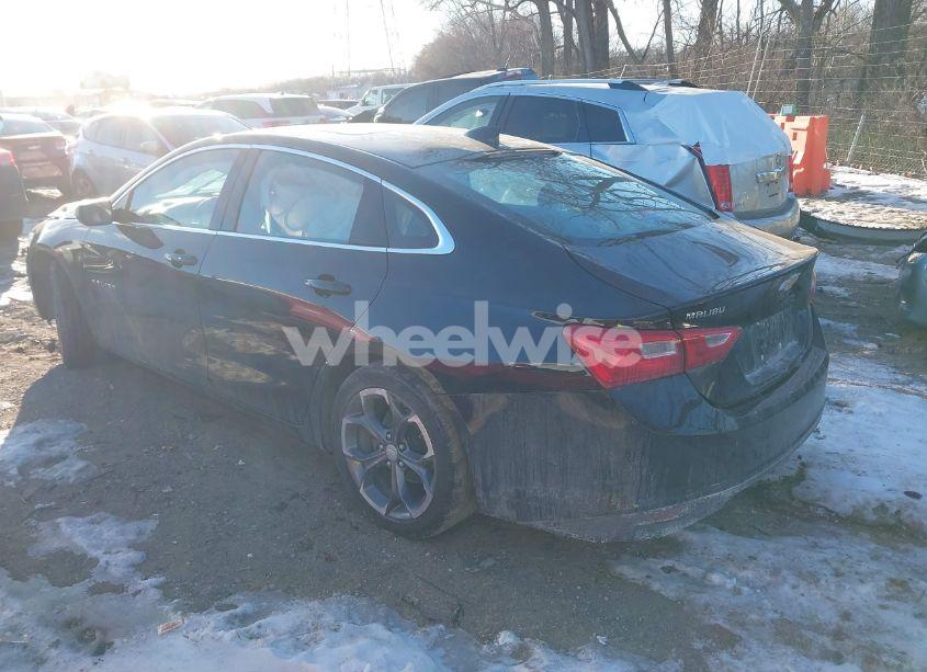 Photo 3 of 2024 Chevrolet Malibu FWD 1LT (VIN 1G1ZD5ST2RF129828)