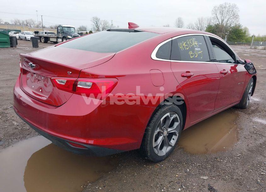 Photo 4 of 2024 Chevrolet Malibu FWD 1LT (VIN 1G1ZD5ST2RF137282)