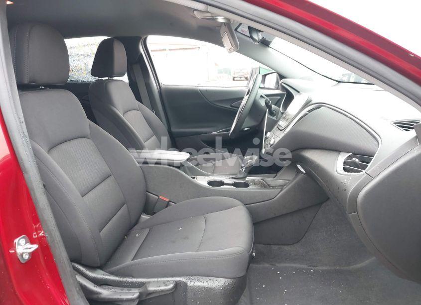 Photo 5 of 2024 Chevrolet Malibu FWD 1LT (VIN 1G1ZD5ST2RF137282)