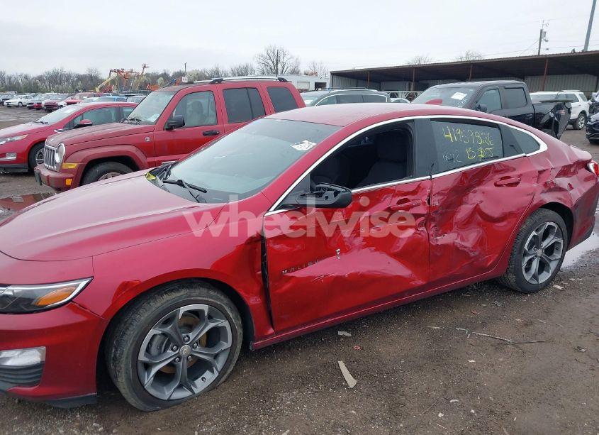 Photo 6 of 2024 Chevrolet Malibu FWD 1LT (VIN 1G1ZD5ST2RF137282)