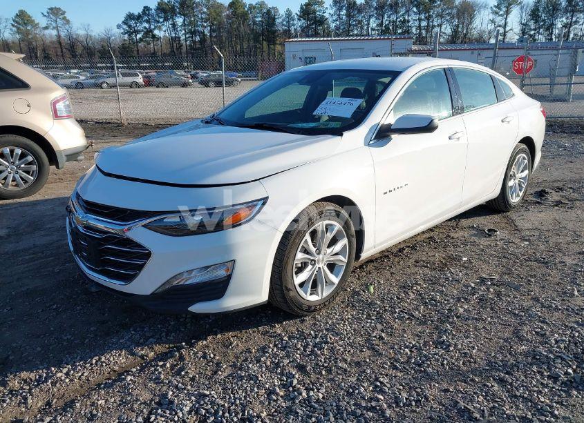 Photo 2 of 2024 Chevrolet Malibu FWD 1LT (VIN 1G1ZD5ST2RF139615)