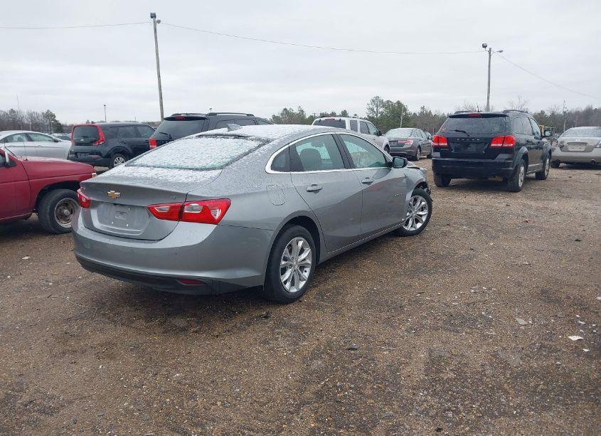 Photo 4 of 2024 Chevrolet Malibu FWD 1LT (VIN 1G1ZD5ST2RF163767)