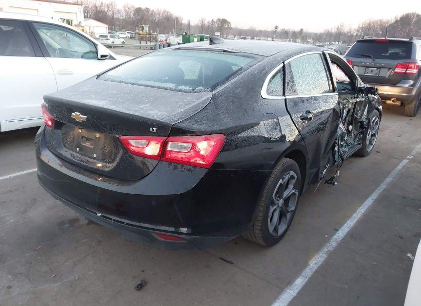 Photo 4 of 2024 Chevrolet Malibu FWD 1LT (VIN 1G1ZD5ST2RF178642)