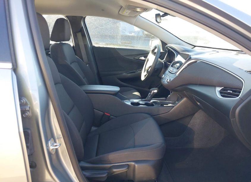 Photo 5 of 2024 Chevrolet Malibu FWD 1LT (VIN 1G1ZD5ST2RF218752)