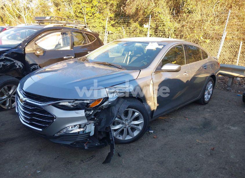 Photo 2 of 2025 Chevrolet Malibu FWD 1LT (VIN 1G1ZD5ST2SF105258)