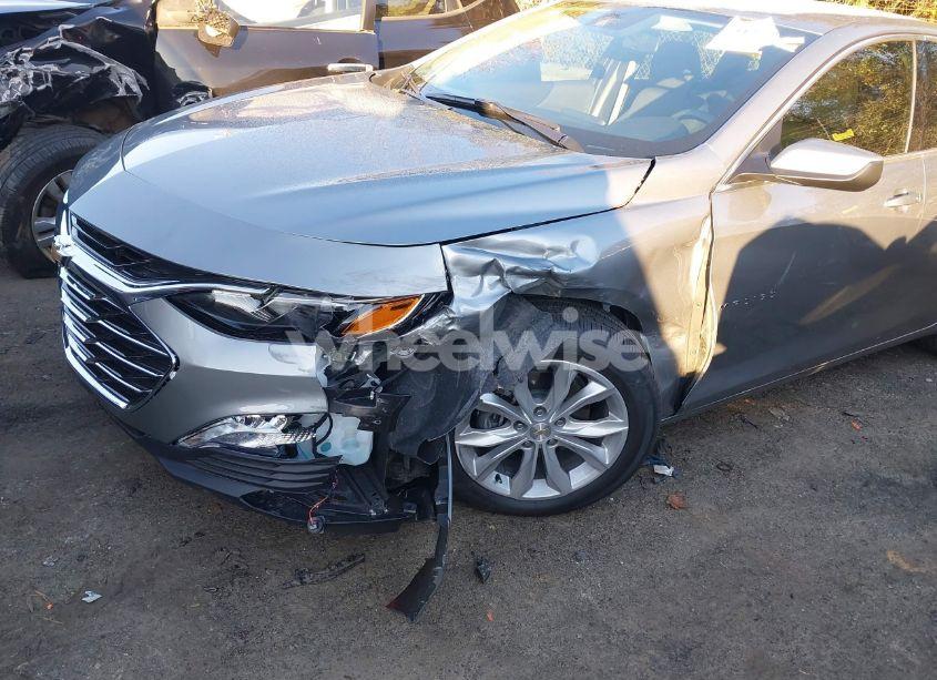 Photo 6 of 2025 Chevrolet Malibu FWD 1LT (VIN 1G1ZD5ST2SF105258)